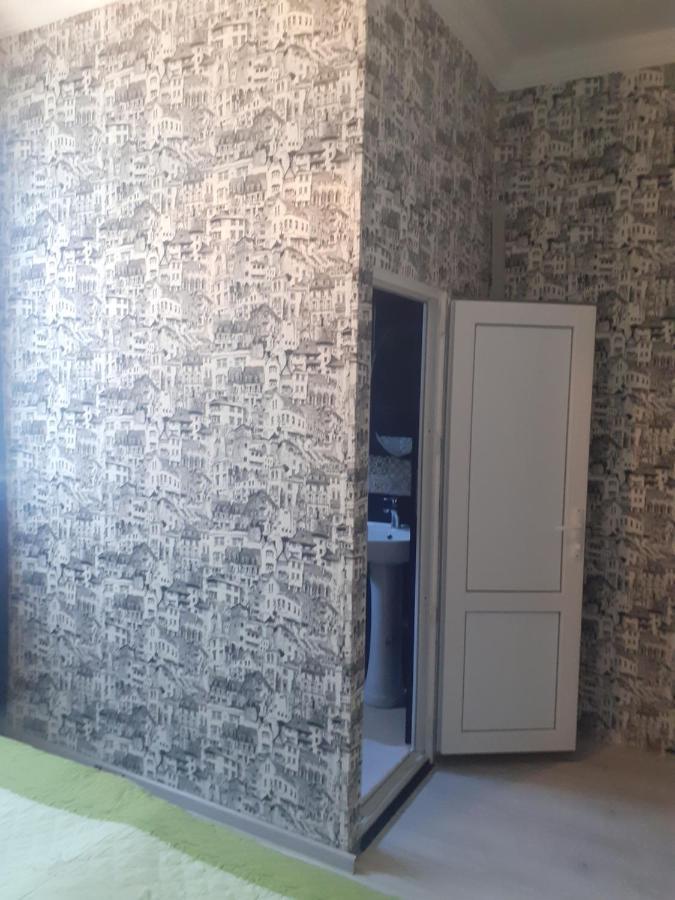 Guest House Quiet Home Batumi Exterior photo